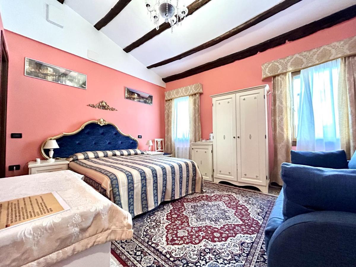 Bed & Breakfast Alloggi Serena Venedig