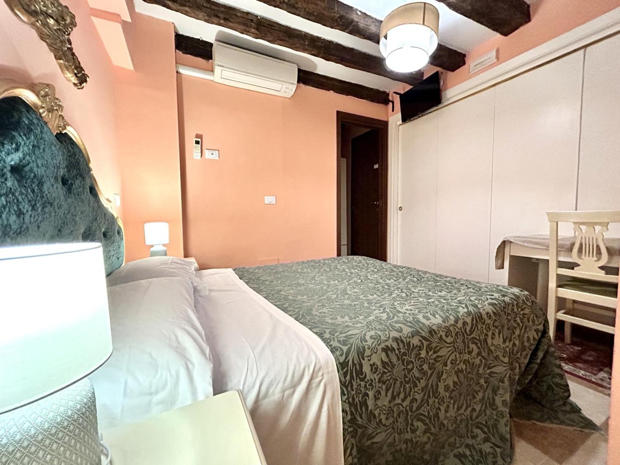 Alloggi Serena 2* Venedig